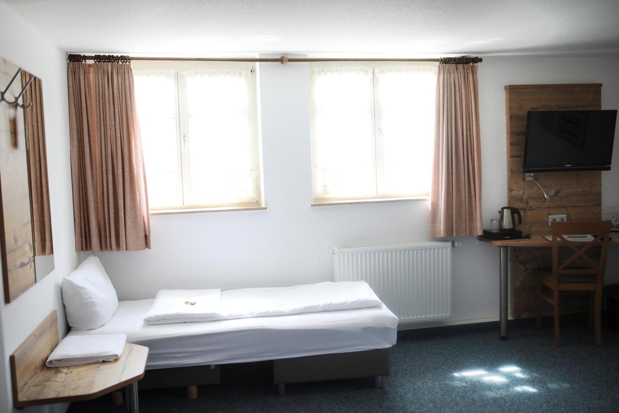 Gasthaus Hotel Zum Kreuz Stetten am Kalten Markt Exteriör bild